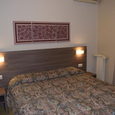 Hotel Pilotto Peschiera del Garda Exterior photo