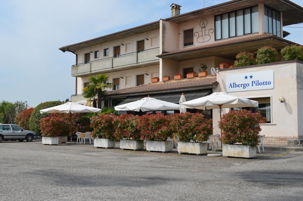 Hotel Pilotto Peschiera del Garda Exterior photo